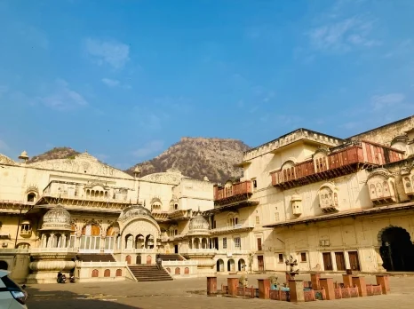 Royal Alwar heritage tour