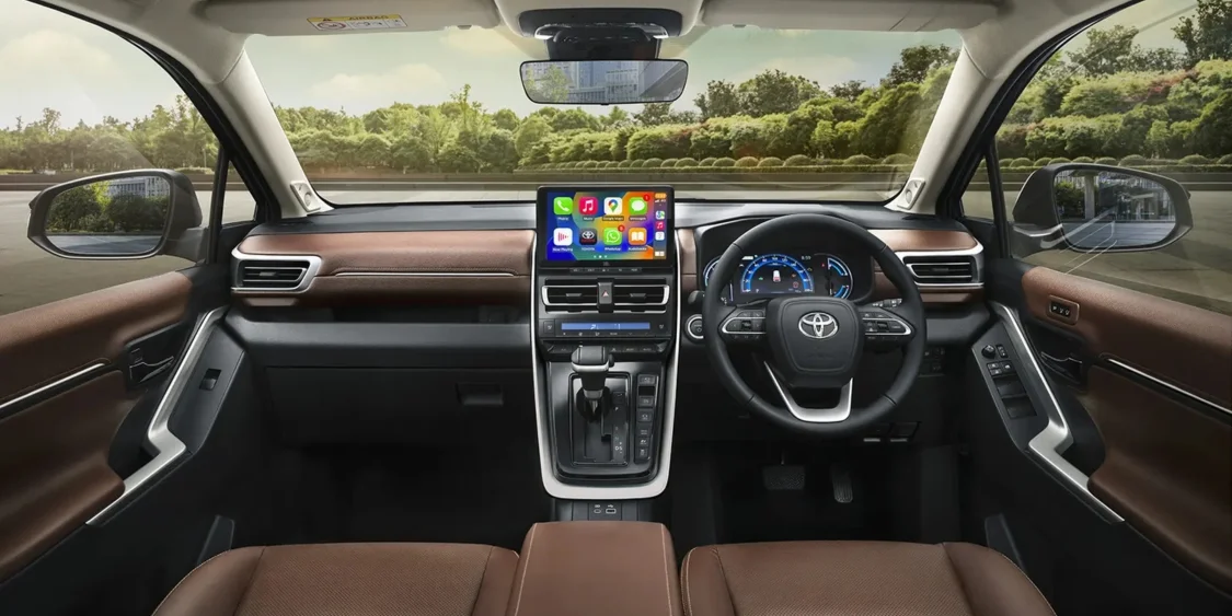 Innova Hycross Entertainment